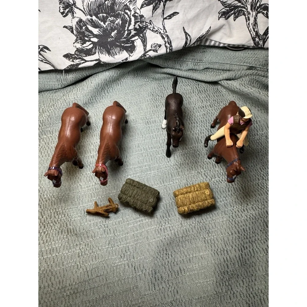 7 Piece Kids Horse Toy Set Horses Jockey Hay Bales Schleich ERTL - Picture 2 of 8